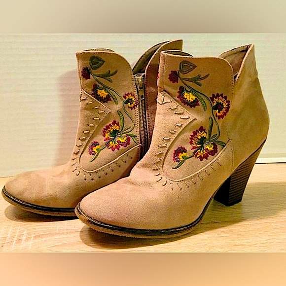 MMShoes Trust Yourself Embroidered Crossover Cowboy Bootie in Caramel main image 1